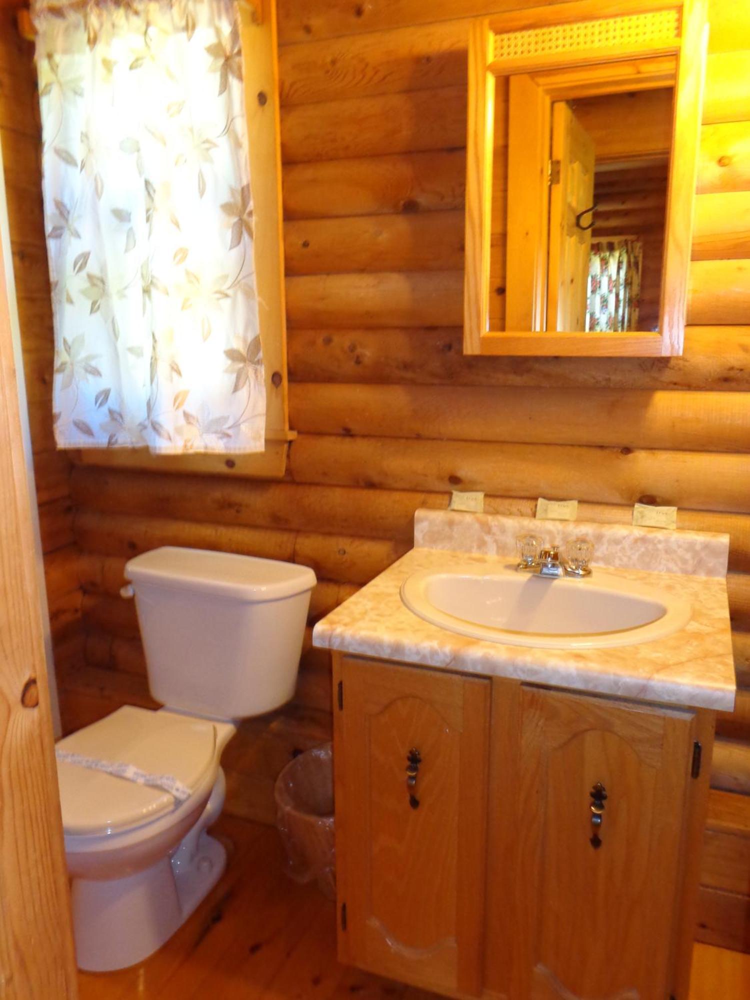 Cajun Cedar Log Cottages Margaree Forks Екстер'єр фото