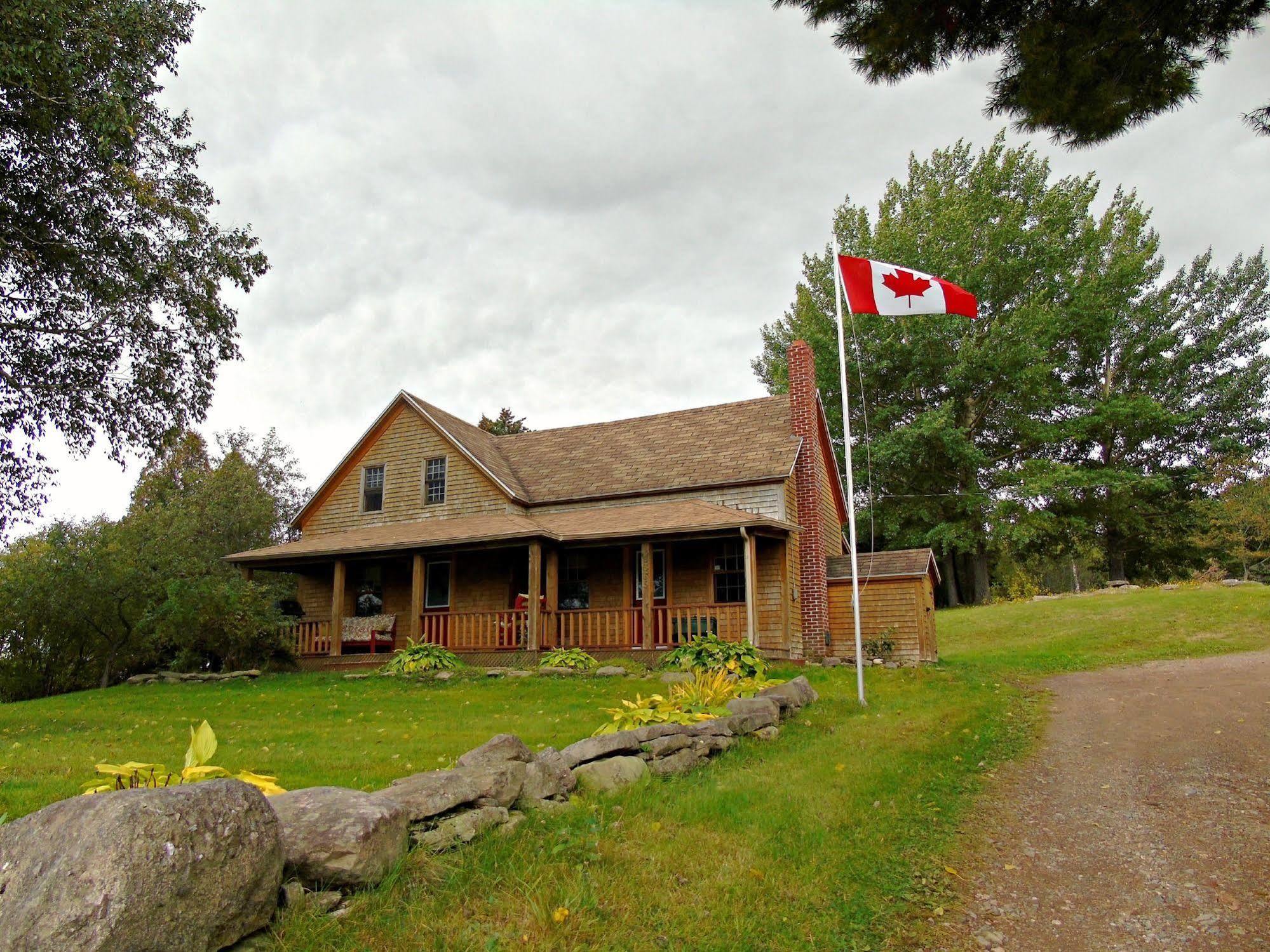 Cajun Cedar Log Cottages Margaree Forks Екстер'єр фото