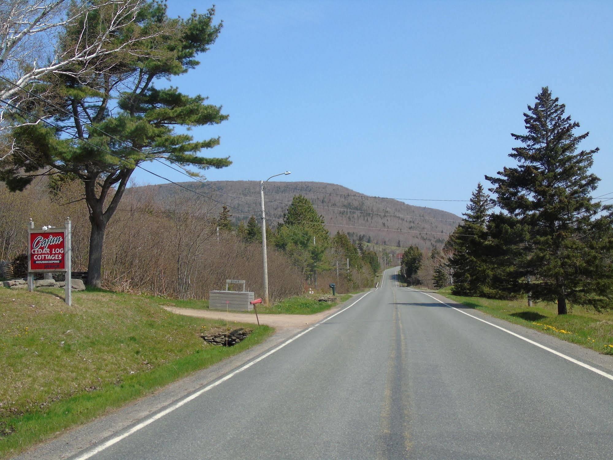 Cajun Cedar Log Cottages Margaree Forks Екстер'єр фото
